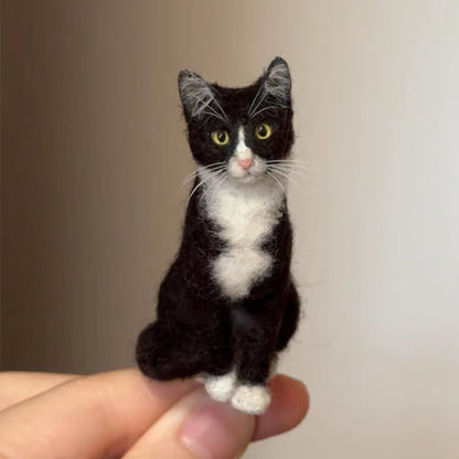 Miniature cat collectibles – purely handcrafted